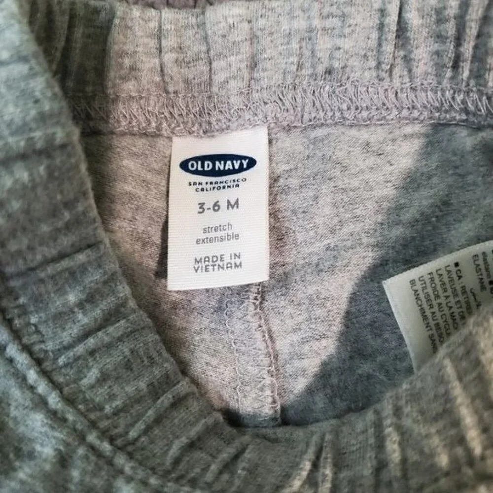 Bundle Two Bodysuits Two‎ Pants ( Gap Old Navy Babaluno Dapper Dude) 3-6 Months